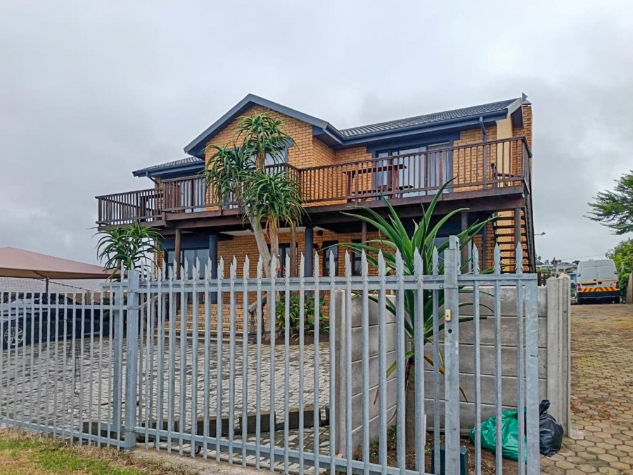 7 Bedroom Property for Sale in Dana Bay Western Cape